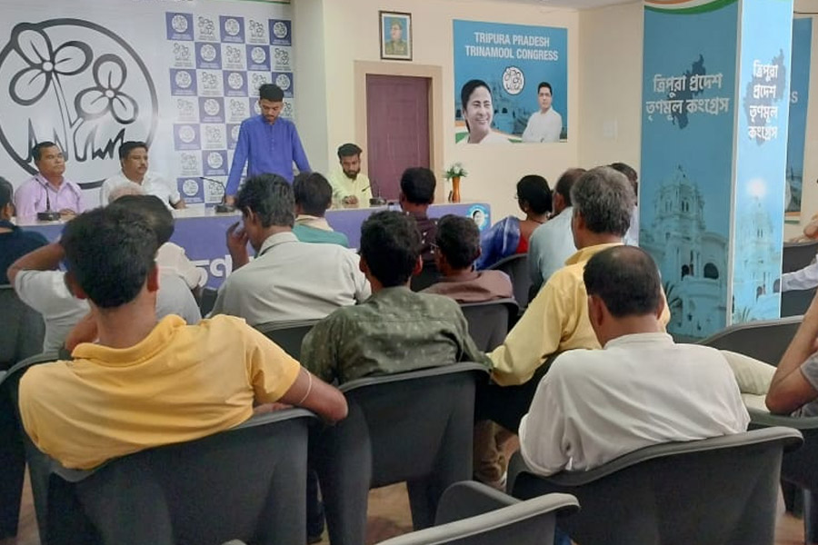 কর্মীদের আত্মবিশ্বাস বাড়িয়েছেন কুণালরা, প্রতিনিধি দল ফিরতেই স্বাভাবিক ছন্দে ত্রিপুরা তৃণমূলের পার্টি অফিস