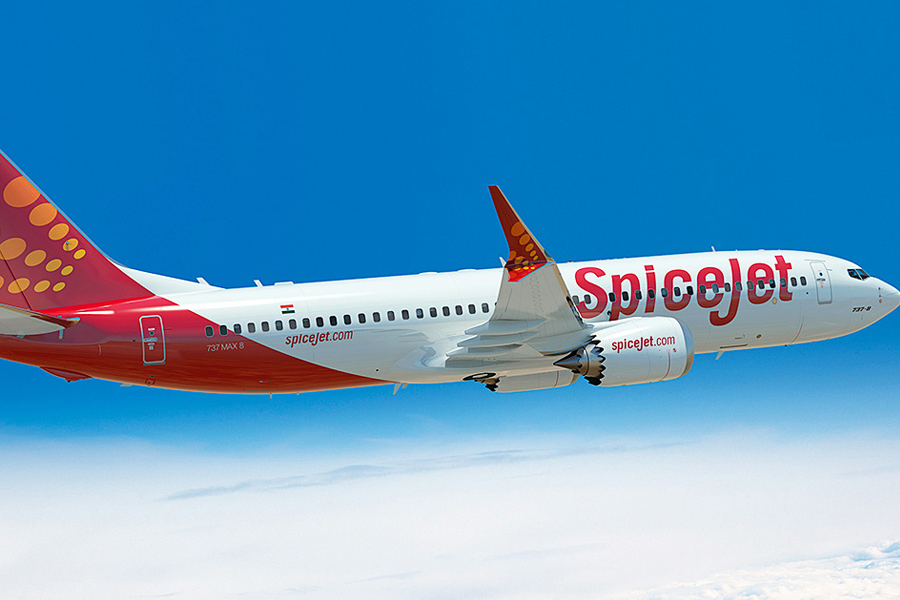 মাঝআকাশে যান্ত্রিক ত্রুটি! চেন্নাইতে জরুরি অবতরণ দুবাইগামী স্পাইসজেটের বিমানের