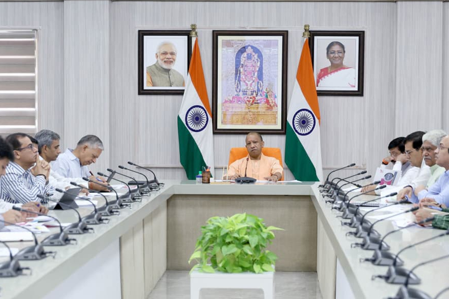 উত্তরপ্রদেশে বিদেশি বিনিয়োগ টানতে বড় উদ্যোগ, ‘ইনভেস্ট ইউপি’ পুনর্গঠনের সিদ্ধান্ত যোগীর