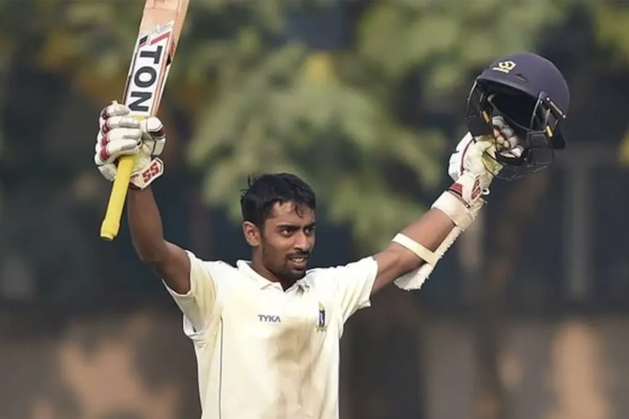 ভারতীয় দলে সুযোগ পেলেও রনজিতে অভিমন্যু-আকাশ, খেলবেন গুজরাটের বিরুদ্ধে