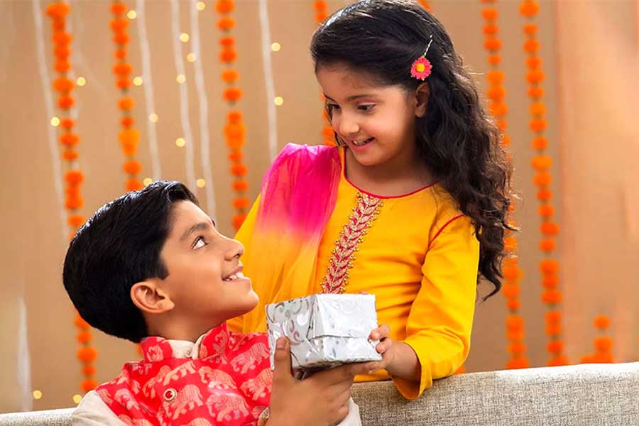 here are some ideas for Bhai Phota gifts