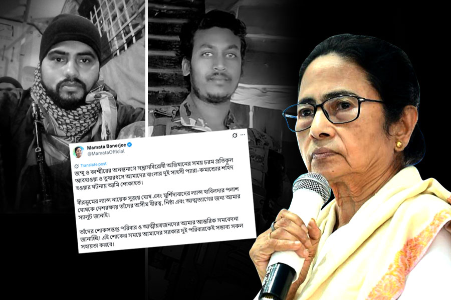 দেশরক্ষায় শহিদ বাংলার দুই জওয়ান, পরিবারের পাশে দাঁড়িয়ে শোকপ্রকাশ মুখ্যমন্ত্রীর