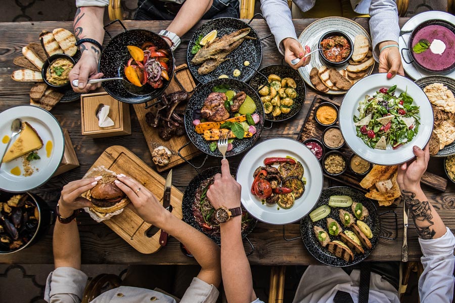 Lifestyle News: decorate your dining table, follow these tips