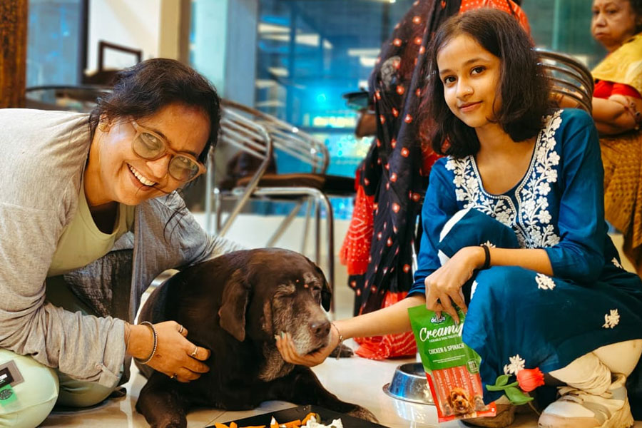 A Pet friendly Restaurant opens in Bardhaman