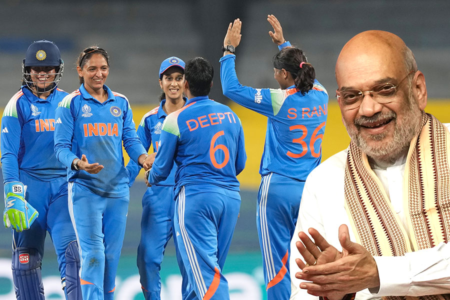 ‘পারফেক্ট স্ট্রাইক!’ মহিলা বিশ্বকাপে ভারতের পাক-বধে শাহী বার্তা, ‘সার্জিকালের’ গন্ধ পাচ্ছেন নেটিজেনরা