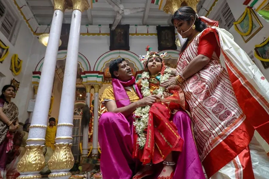 Jagaddhatri Puja 2025: Jagaddhatri Puja of Beniatola Palbari is centuries old