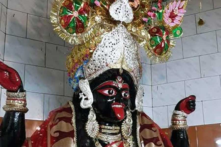 আচমকা উঠত ‘হল্লা হো…’ ধ্বনি, তিস্তাপাড়ের কালীঠাকুরানি পুজোয় জড়িয়ে ‘দেবী চৌধুরানী’র নাম!
