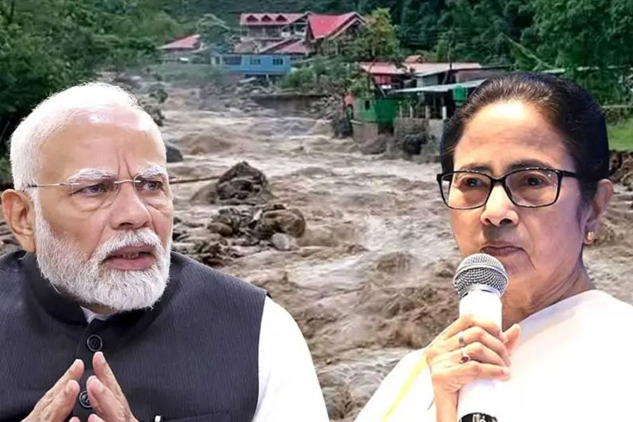 পাঞ্জাবে ছাড় অথচ বাংলা ব্রাত্য! বন্যাত্রাণে সাংসদ তহবিল নিয়ে পক্ষপাতের অভিযোগ তৃণমূলের