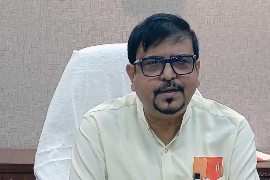 দিওয়ালিতে অতিরিক্ত অস্থায়ী ফায়ার স্টেশন, ছটপুজোয় বিশেষ নজরদারি, জানালেন সুজিত বসু