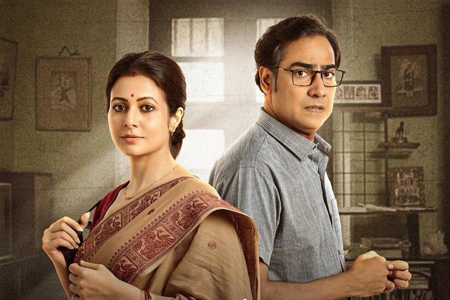 সমাজের চিরাচরিত পুরুষতান্ত্রিক ভাবনার সুতোয় টান দিল কোয়েল-কৌশিকের ‘স্বার্থপর’, পড়ুন রিভিউ