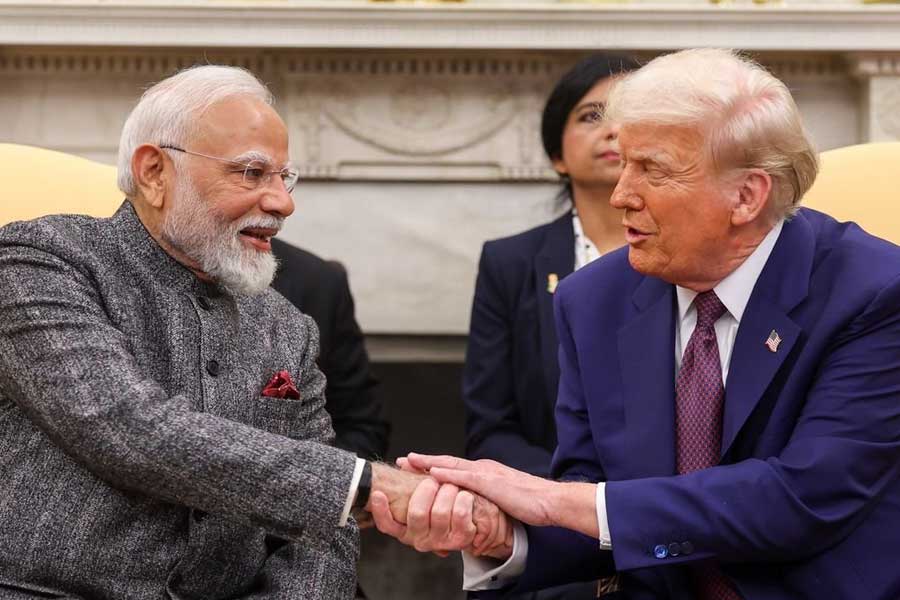 আগামী বছর ভারত সফরে ট্রাম্প! ‘রুশ তেল কেনা কমানো বন্ধু’ মোদির প্রশংসা মার্কিন প্রেসিডেন্টের