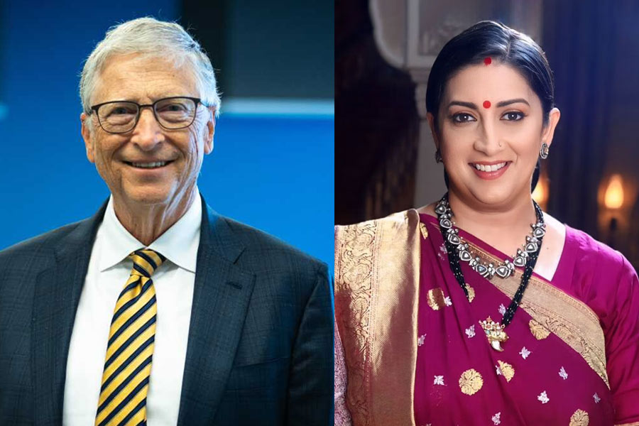 স্মৃতি ইরানির ‘কিউঁ কি…’-তে বিল গেটস, ‘ভারতীয় টেলিদুনিয়ায় ঐতিহাসিক মুহূর্ত’, বলছেন তুলসী