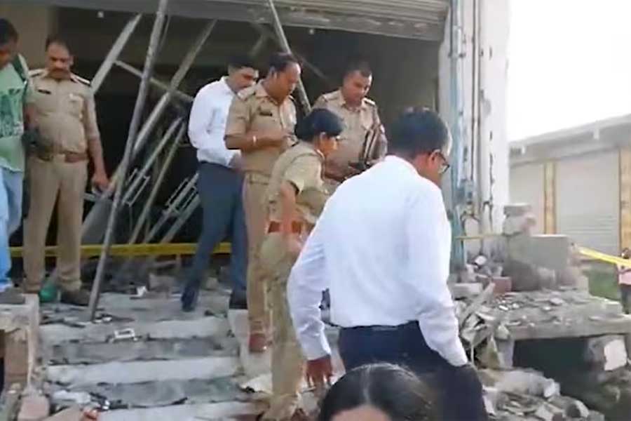 যোগীরাজ্যে কোচিং সেন্টারের মধ্যেই ভয়ংকর বিস্ফোরণ, মৃত অন্তত ২, নেপথ্যে নাশকতা?