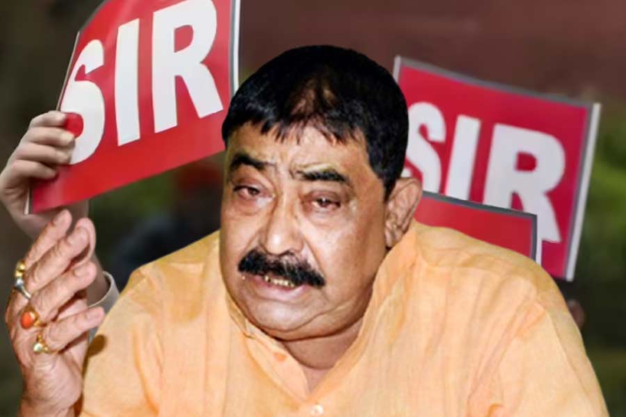 ‘ভয় পাব না, রুখে দাঁড়াব’, SIR নিয়ে অনুব্রতর গলায় হুঁশিয়ারির সুর