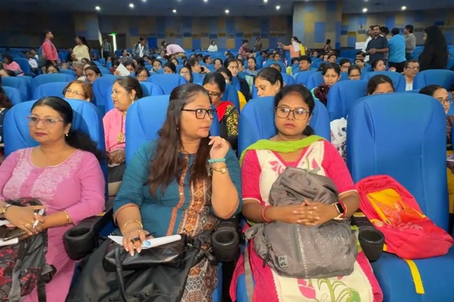 BLO প্রশিক্ষণে তুলকালাম নজরুল মঞ্চে, ‘নিরাপত্তা না পেলে কাজ নয়’, হুঁশিয়ারি কর্মীদের