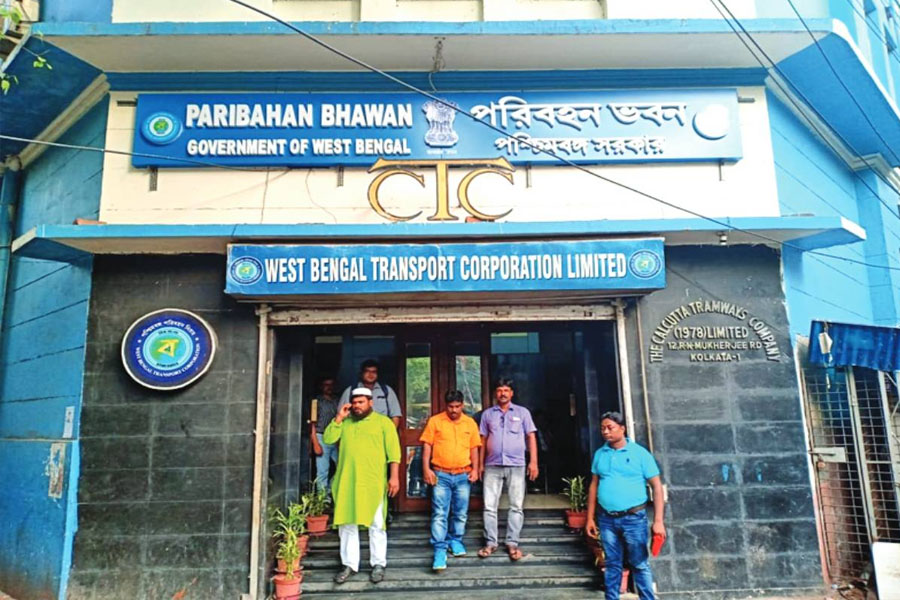 আগুন রুখতে সরকারি বাসে বিশেষ যন্ত্র, যাত্রীস্বার্থে উদ্যোগ পরিবহণ দপ্তরের