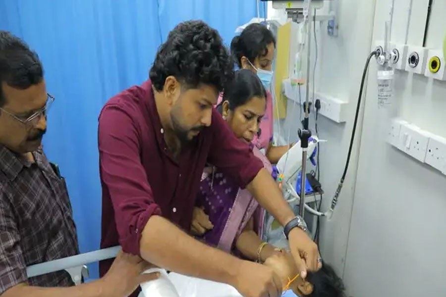 ‘বিবাহ’ সিনেমার বাস্তব রূপ! বিয়ের দিনই দুর্ঘটনার কবলে কনে, হাসপাতালের শয্যা হয়ে উঠল ছাঁদনতলা!