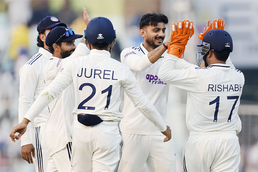 ‘কয়েক ঘণ্টা পরেই…’, ইডেনের পিচকে ‘খারাপ’ বললেন ভারতের বোলিং কোচ!
