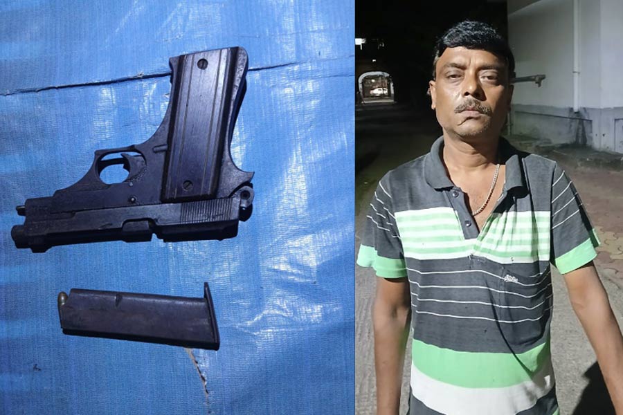 ‘আমিই খুন করে দেব’, বন্ধুর আশ্বাসে প্রেমিকাকে খুনের ছক! গ্রেপ্তার হরিদেবপুরের শুটার
