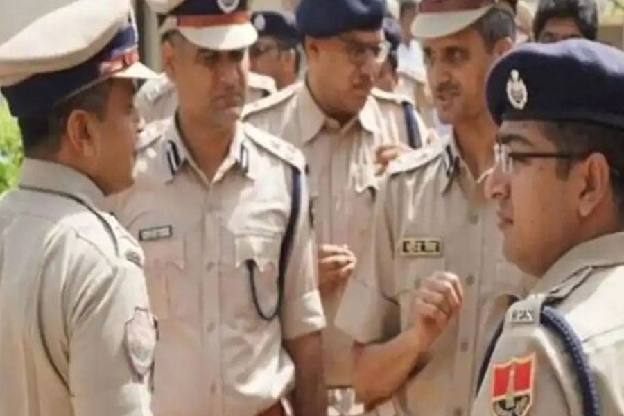 ‘সহপাঠীরা উত্ত্যক্ত করত, তাই মেয়ে আত্মঘাতী হয়েছে’, জয়পুরে বালিকা-মৃত্যুতে দাবি অভিভাবকদের