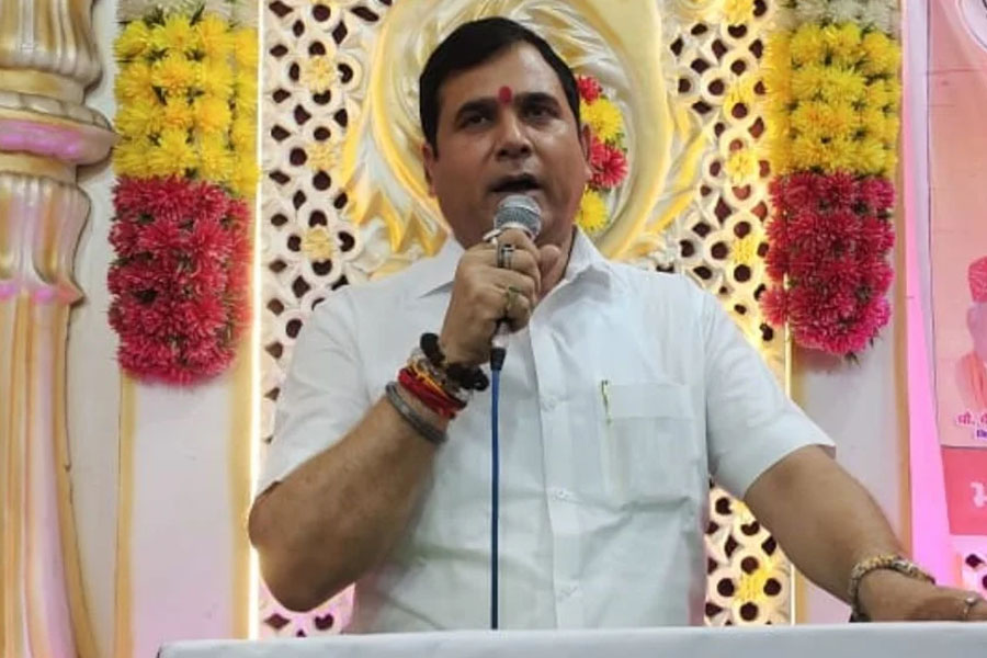 ‘গো-হত্যাকারী দেখলেই গলা কাটুন’, সনাতন সম্মেলনে বিস্ফোরক বিজেপি বিধায়ক