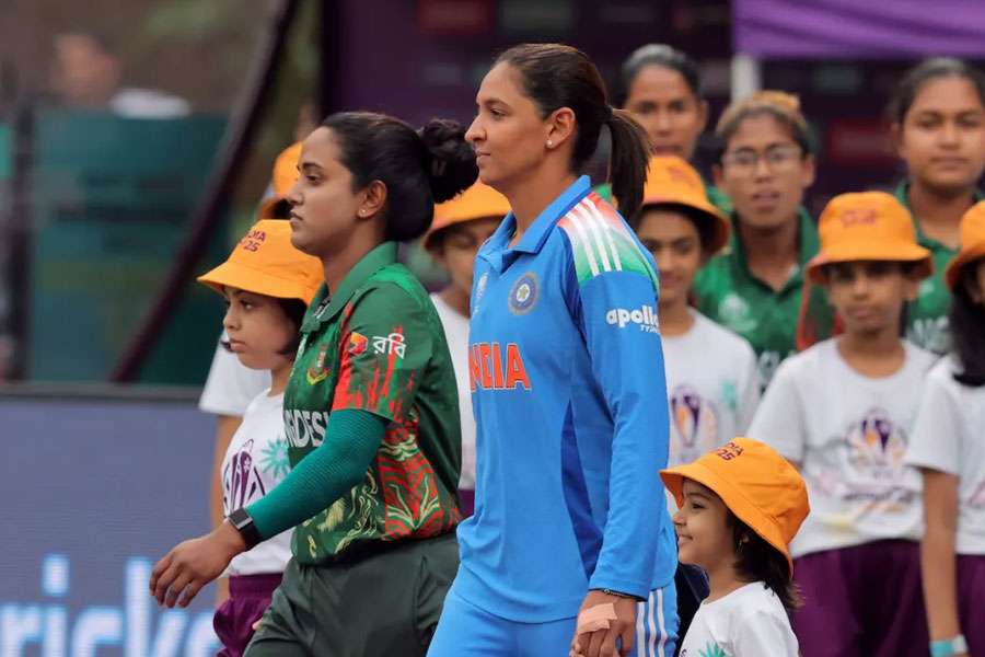 ‘আমি কি হরমনপ্রীত?’, জুনিয়রদের হেনস্তার অভিযোগে আজব সাফাই বাংলাদেশের অধিনায়কের