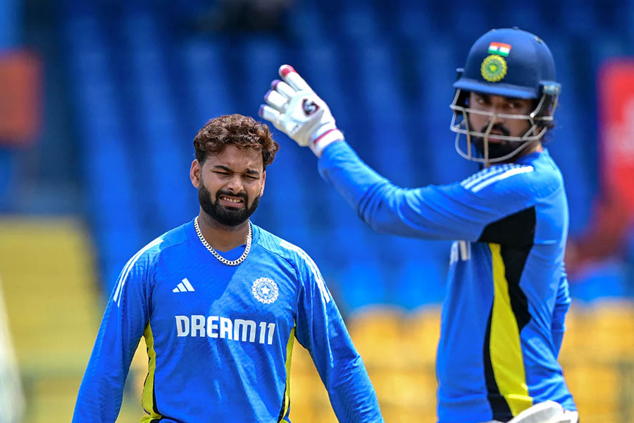‘আলোচনাতেই আসেনি নাম…’, কেন পন্থ থাকতেও ওয়ানডে অধিনায়ক রাহুল? জানা গেল কারণ
