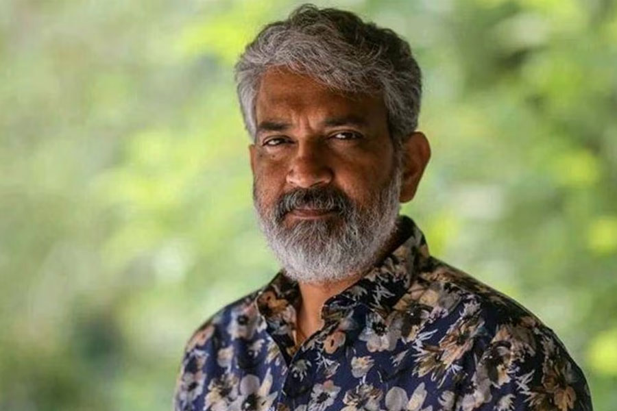 বজরংবলিকে ‘অপমান’, রাজামৌলির বিরুদ্ধে FIR দায়েরের মাঝেই ভাইরাল ‘রাম নাপসন্দ’ মন্তব্য!