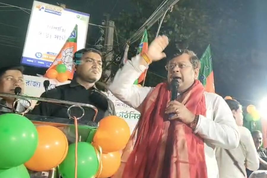 ফের সুকান্তর ‘এনকাউন্টার’ হুঁশিয়ারি! ‘বিজেপি এলে নমাজ মসজিদের ভিতরে হবে’, বললেন কেন্দ্রীয় মন্ত্রী