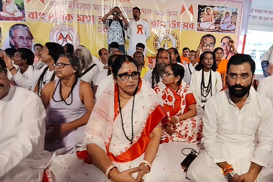 Subrata Thakur forms new committee with same name 