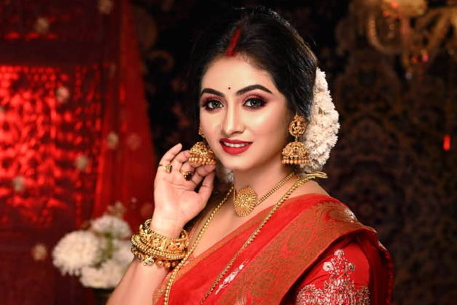 জনপ্রিয় ধারাবাহিকের শুটিংয়ে রক্তারক্তি কাণ্ড! জখম ছোটপর্দার নায়িকা তিয়াসা