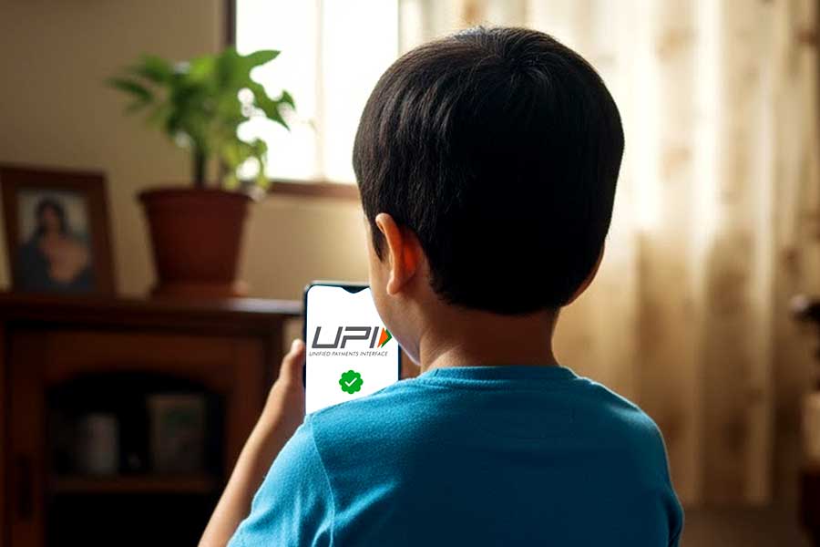 আপনার বাচ্চাও এবার UPI লেনদেন করতে পারবে! অনুমোদন দিল RBI