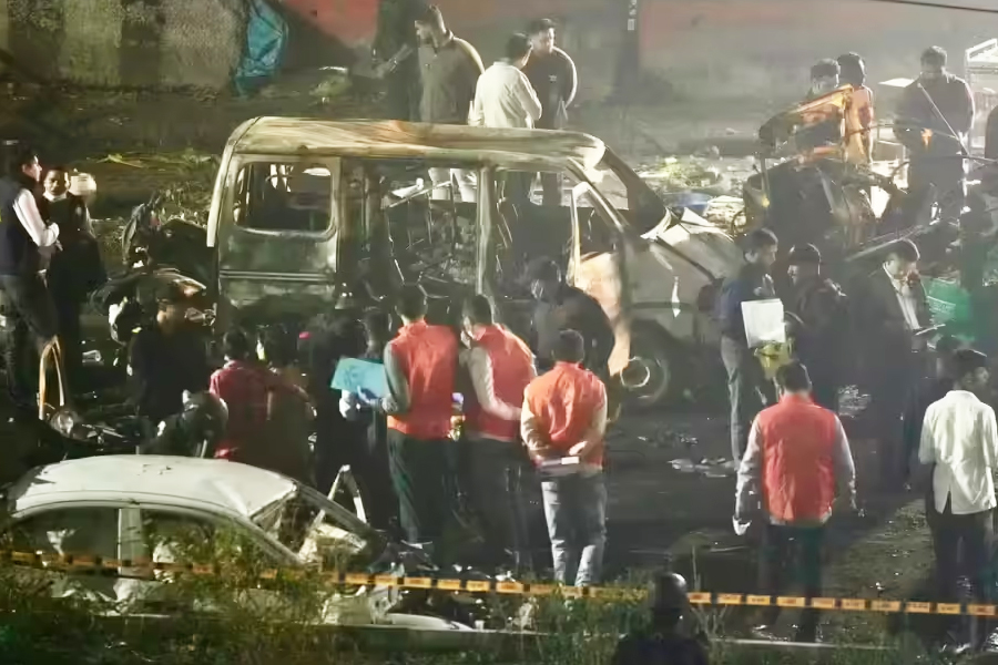 নজরে জঙ্গি ‘ডক্টর মডিউল’, পাক-চিন-বাংলাদেশের ডিগ্রি পাওয়া চিকিৎসকদের তথ্য তলব দিল্লি পুলিশের