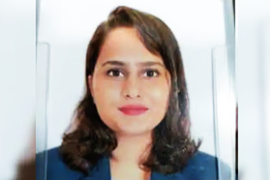 বেঙ্গালুরুতে তরুণীর রহস্যমৃত্যু! ভাড়াবাড়ি থেকে উদ্ধার পচাগলা দেহ