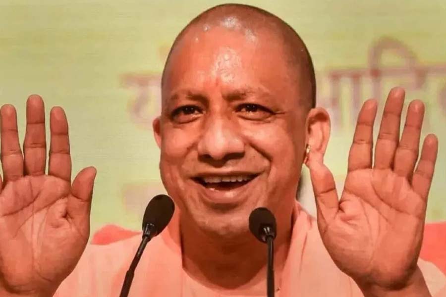 যোগীরাজ্যে টাটা-র বিপুল বিনিয়োগ, ইভি, সৌর ও তাপবিদ্যুৎ শিল্প উন্নয়নে বিশেষ উদ্যোগ