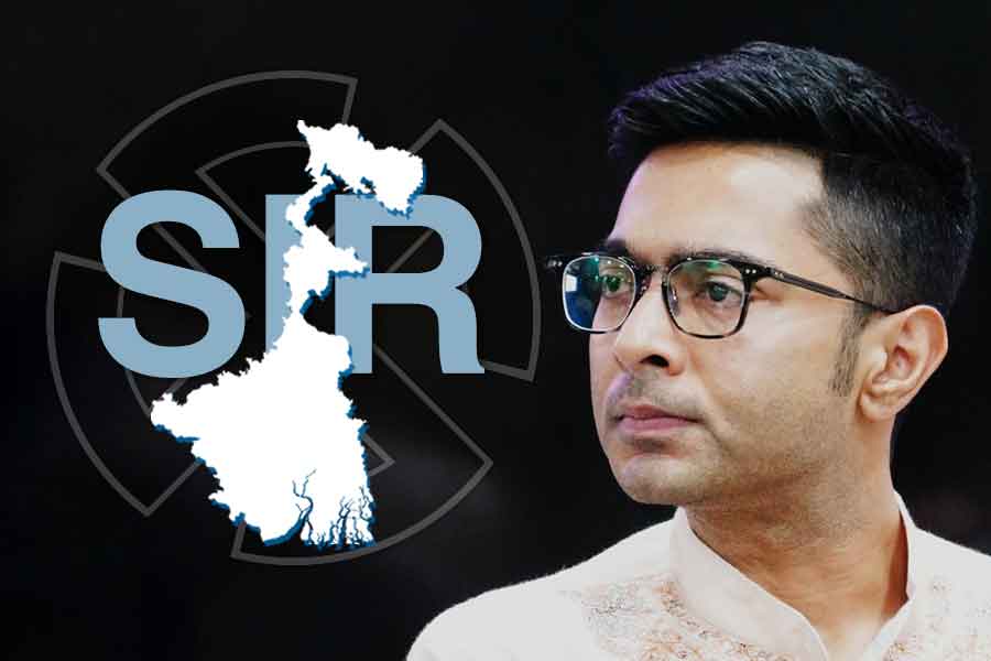 SIR আবহে অভিষেকের মেগা বৈঠক, বিশেষ নজর মতুয়া অধ্যুষিত এলাকা ও উত্তরবঙ্গে