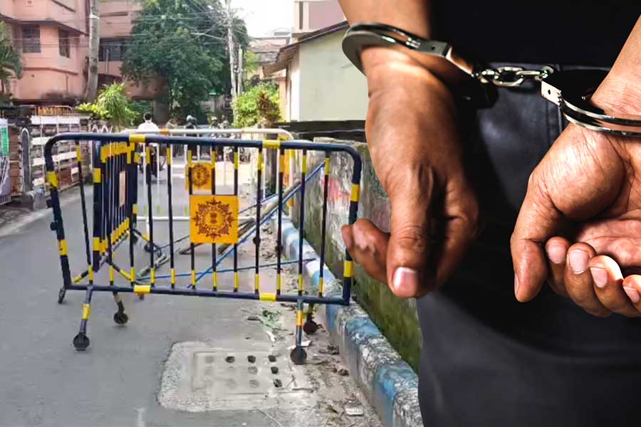 আলাদা সংসার পাততে ‘চাপ’, হরিদেবপুরে প্রেমিকাকে গুলিকাণ্ডে ৩ ঘণ্টাতেই পুলিশের জালে যুবক