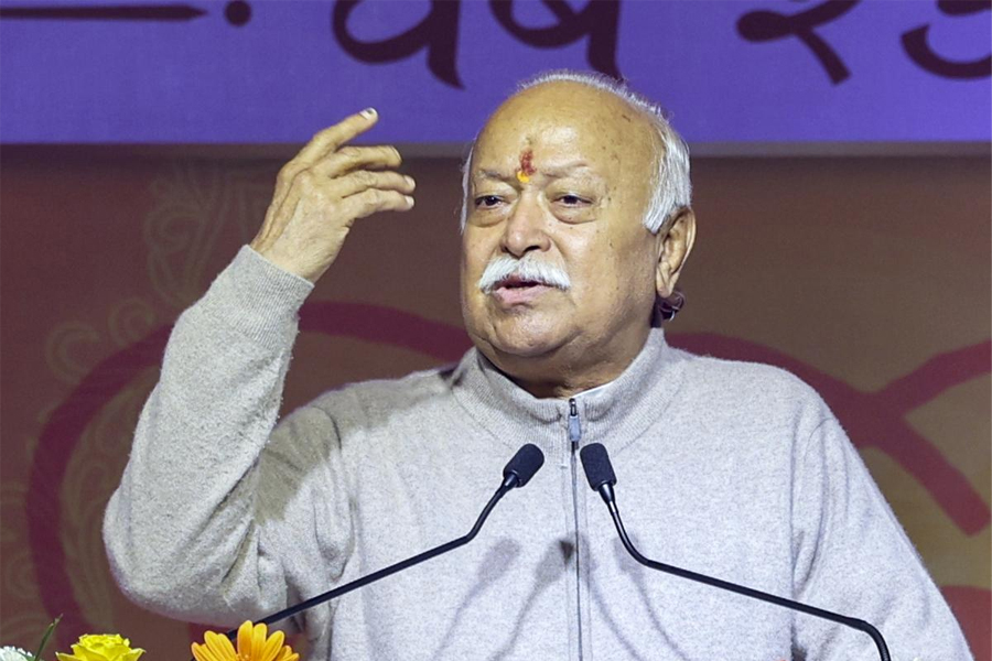 আরএসএস কেন নথিভুক্ত সংগঠন নয়? হিন্দু ধর্মের উদাহরণ টেনে জবাব ভাগবতের