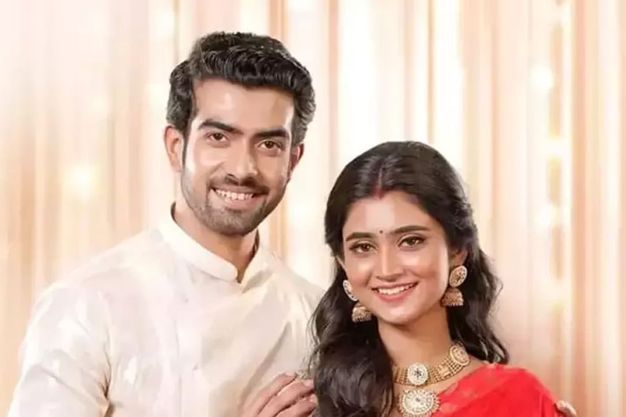 নতুন মেগার সম্প্রচারের সময় ঘোষণা হতেই ‘জগদ্ধাত্রী’ শেষ হওয়ার গুঞ্জন! আদৌ কি সত্যি?