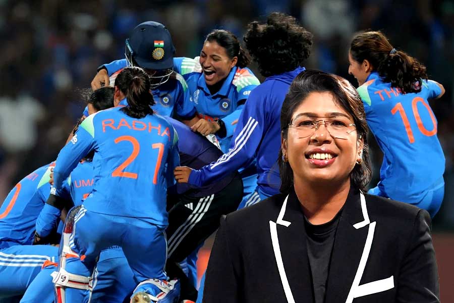 ‘ফাইনাল হারলেও তোমরা দেশের কাছে সুপারস্টারই থাকবে’, বলছেন ঝুলন