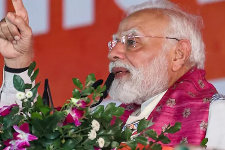 ভোট বৈতরণী পেরতে বিজেপির হাতিয়ার বঙ্কিম? বন্দে মাতরমের সঙ্গে দেশভাগকে জড়ালেন মোদি!