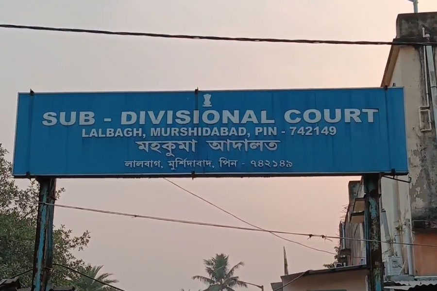 এক দশক পর মিলল ন্যায়বিচার, কিশোরী ধর্ষণে যুবককে ১০ বছরের সাজা আদালতের