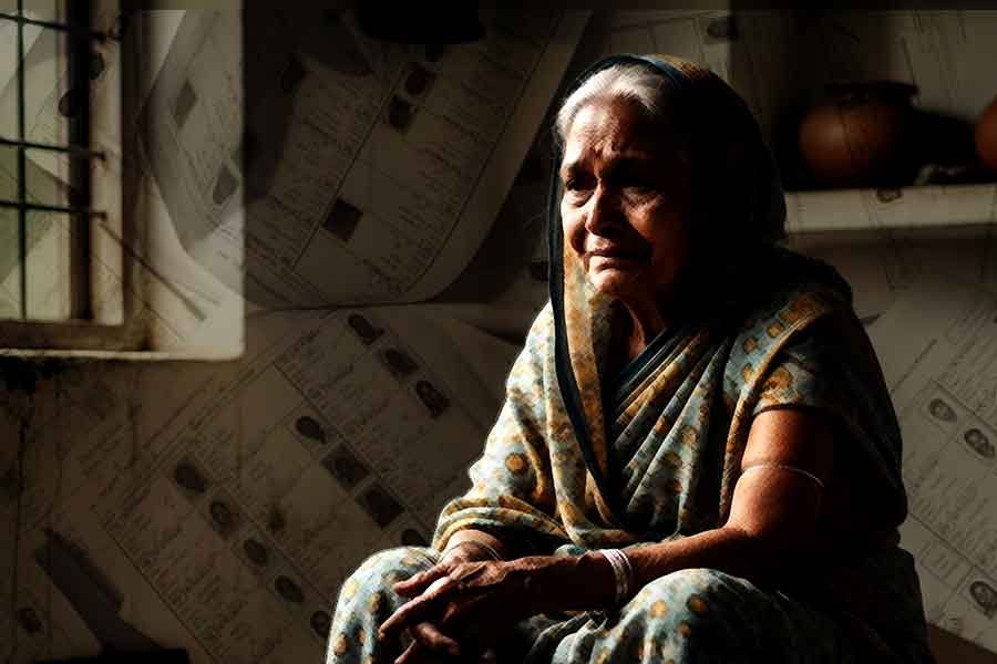 নাম নেই ২০০২ সালের ভোটার তালিকায়! ‘দেশছাড়া হওয়ার ভয়ে’ মৃত্যু ৮৩’র বৃদ্ধার