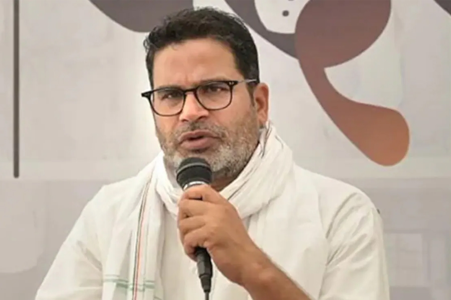 ‘লালুর ভয় দেখিয়ে জিততে চান মোদি’! দ্বিতীয় দফা ভোটের আগে বিস্ফোরক প্রশান্ত কিশোর