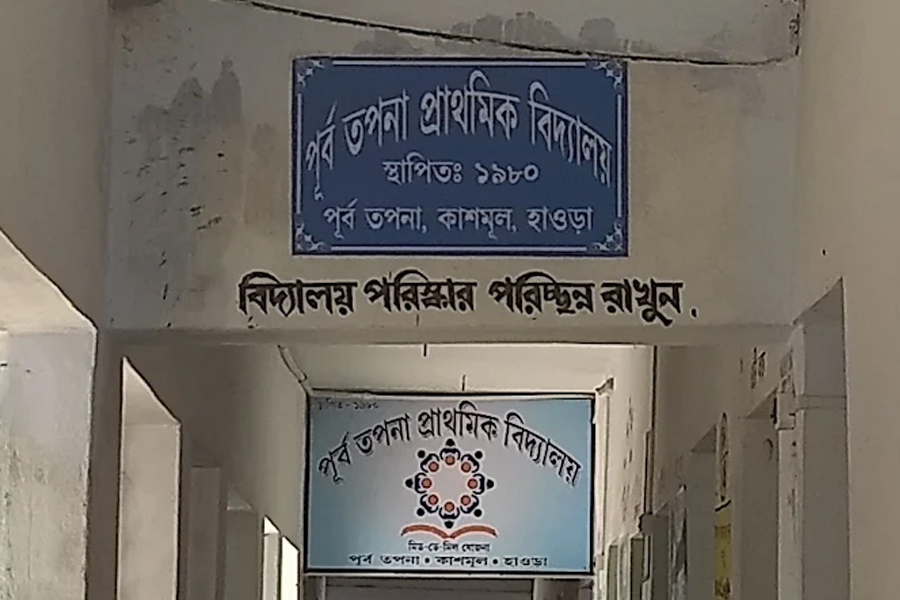 SIR-এ ব্যস্ত সব স্যর! অন্য স্কুল থেকে শিক্ষক এনে পড়াশুনা উলুবেড়িয়ায়