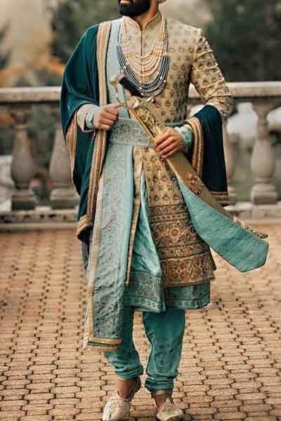 royal-outfits