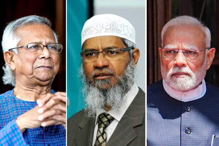 ভারতের চাপে নতি স্বীকার! জাকির নায়েকের বাংলাদেশ সফরে সাময়িক নিষেধাজ্ঞা ইউনুসের