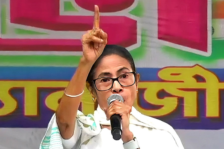 SIR-এর মাঝে ‘পাশে থাকা’র সফরে কোচবিহারে মুখ্যমন্ত্রী, রয়েছে একাধিক কর্মসূচি
