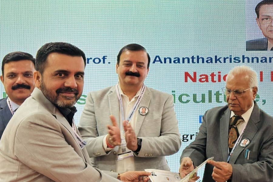 নতুন প্রজাতির প্রজাপতি-মথ আবিষ্কার, সেরা পতঙ্গবিদের পুরস্কার বঙ্গসন্তানের