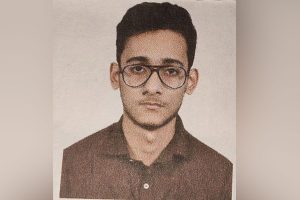 জুনে ফিরতেন বাড়ি, ঘর বানাচ্ছিলেন বাবা! যোগীরাজ্যে ডাক্তারি পড়ুয়ার মৃত্যুতে শোকস্তব্ধ বেলঘরিয়া